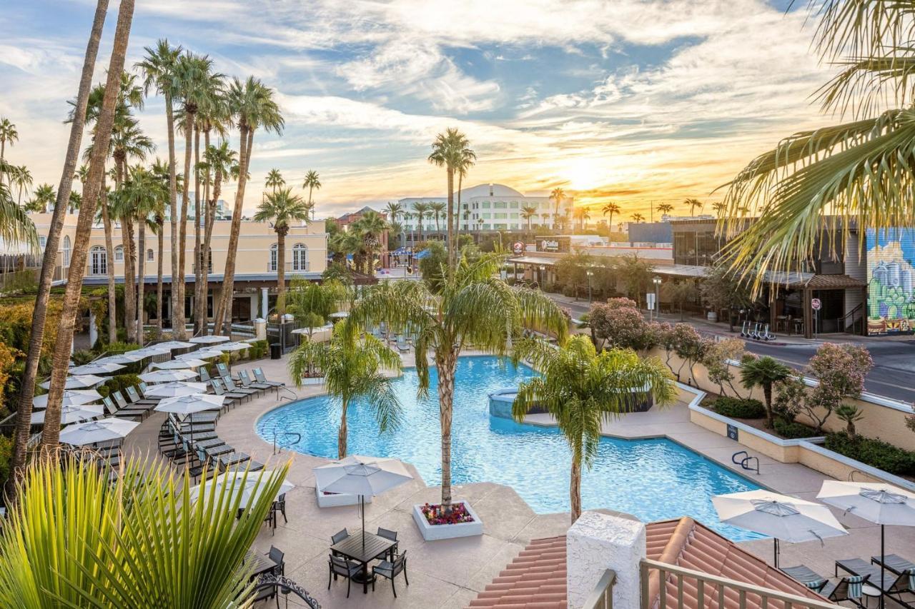 Crowne Plaza Phoenix - Chandler Golf Resort By Ihg Esterno foto