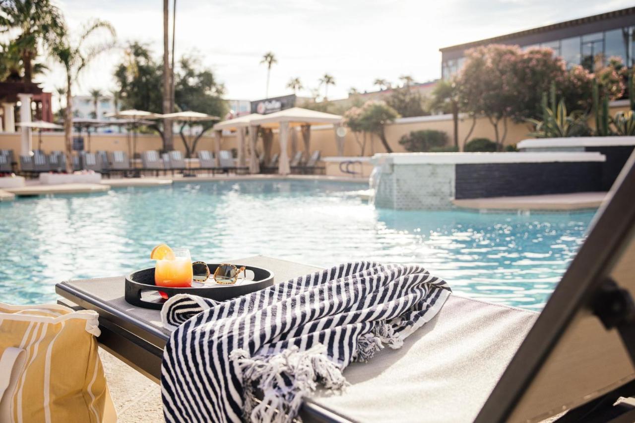 Crowne Plaza Phoenix - Chandler Golf Resort By Ihg Esterno foto
