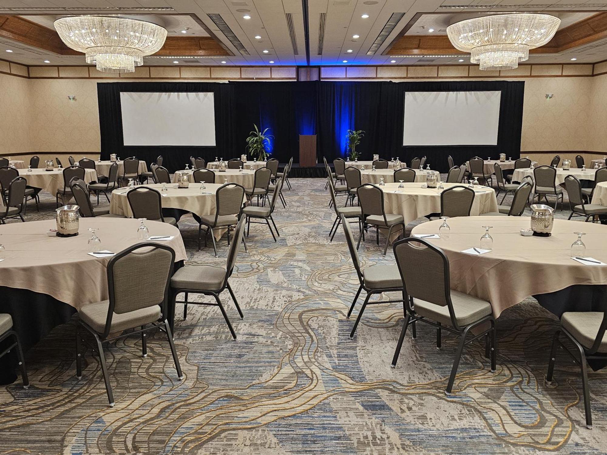 Crowne Plaza Phoenix - Chandler Golf Resort By Ihg Esterno foto