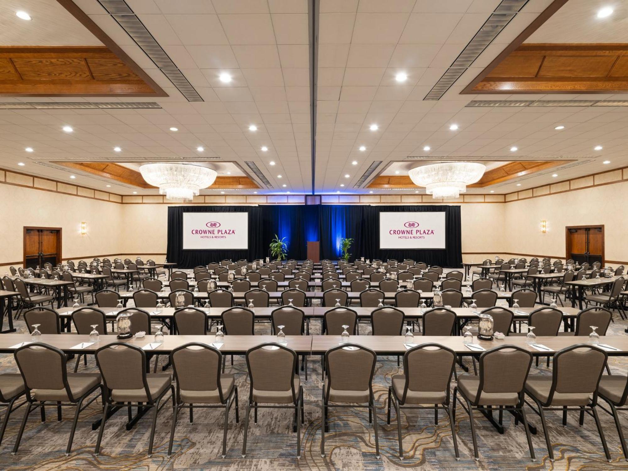Crowne Plaza Phoenix - Chandler Golf Resort By Ihg Esterno foto