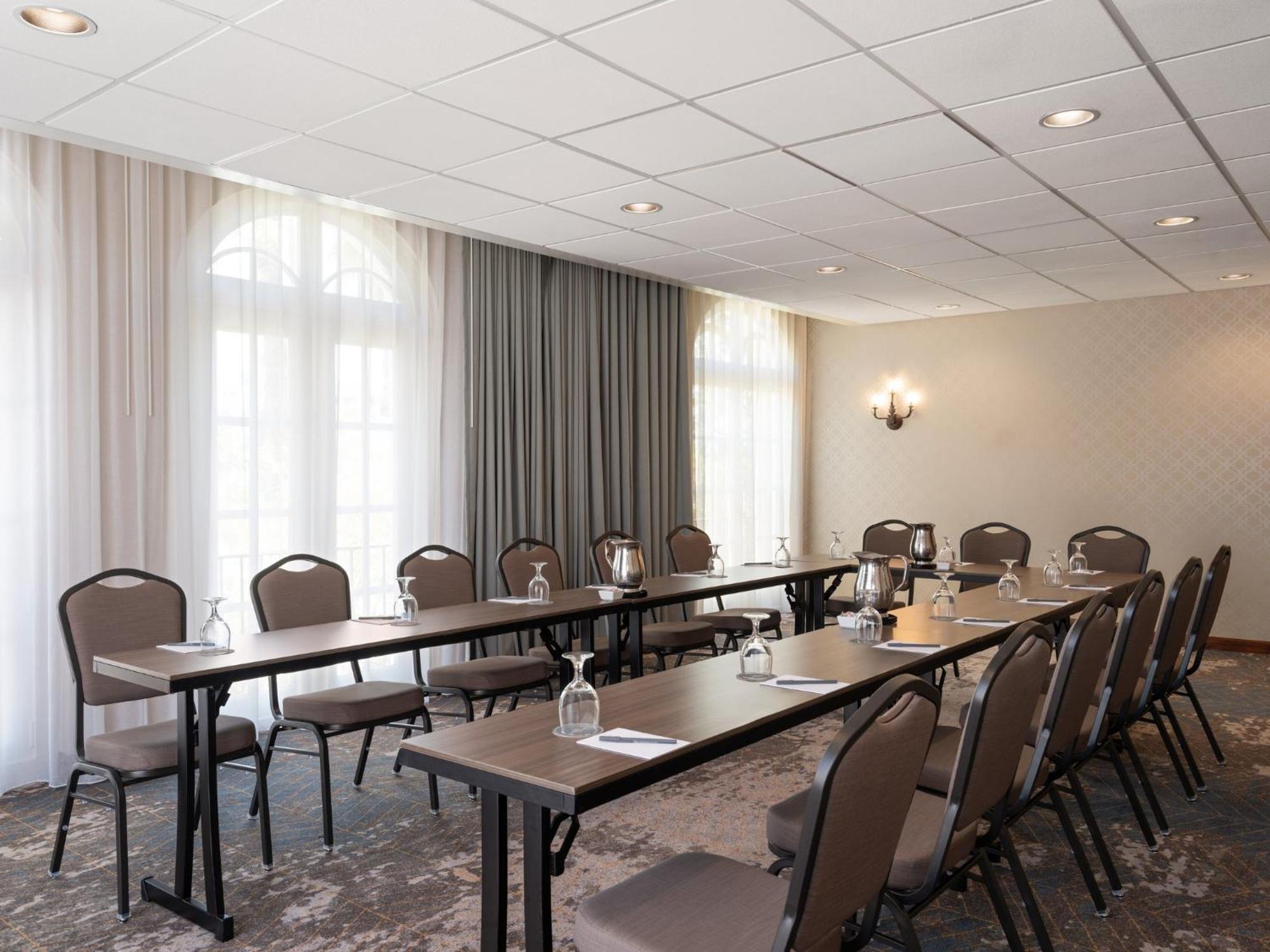Crowne Plaza Phoenix - Chandler Golf Resort By Ihg Esterno foto