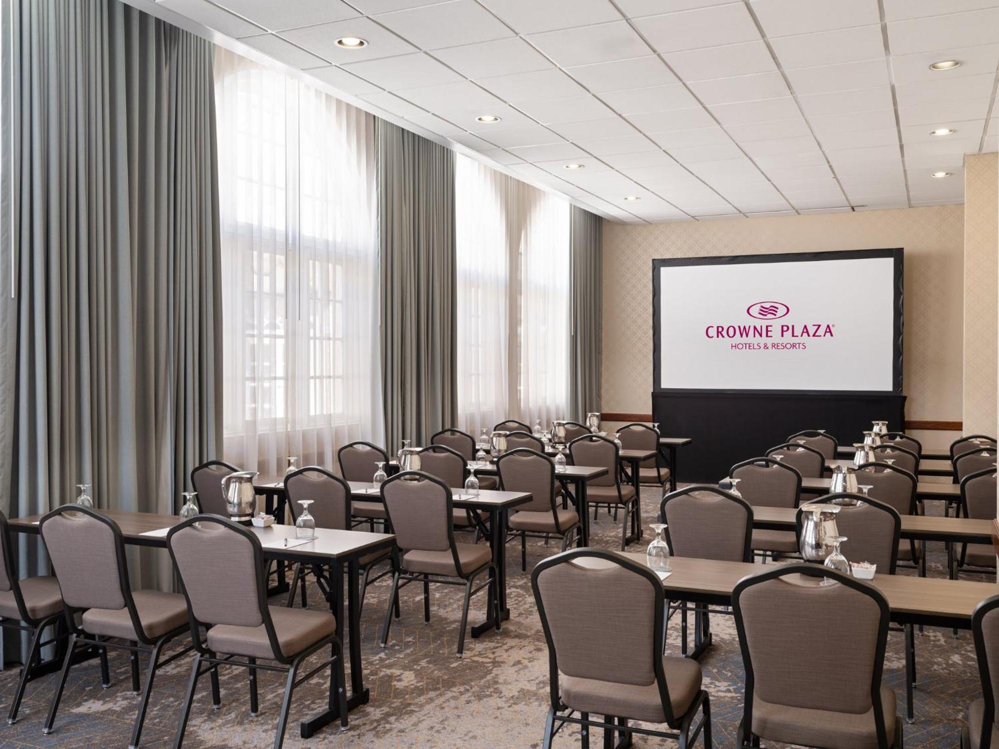 Crowne Plaza Phoenix - Chandler Golf Resort By Ihg Esterno foto
