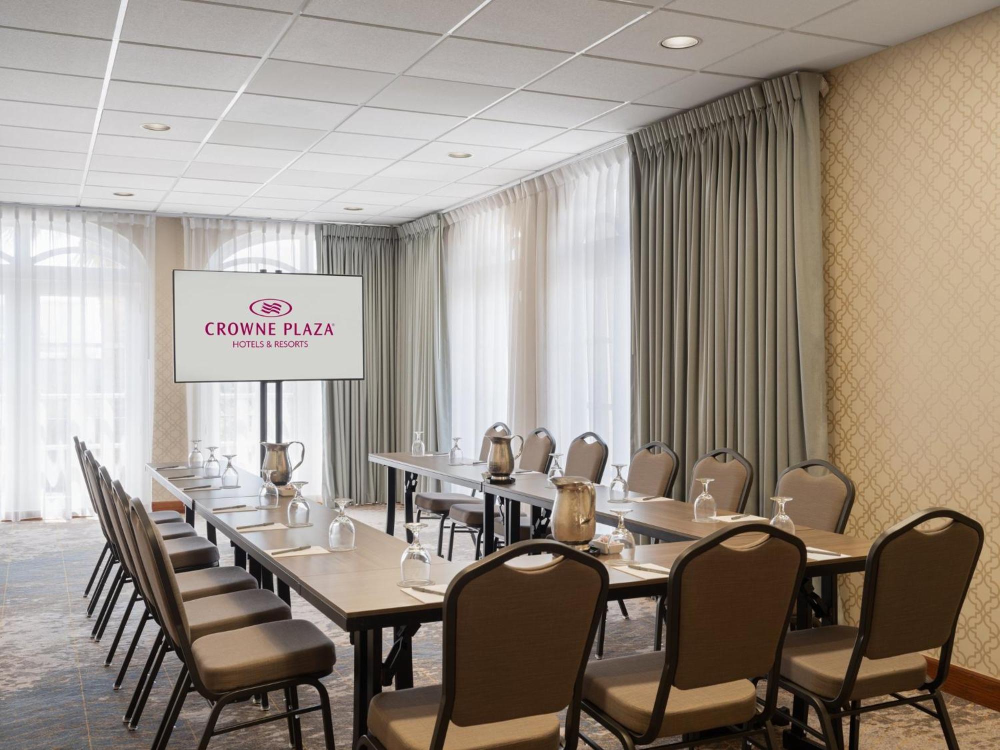 Crowne Plaza Phoenix - Chandler Golf Resort By Ihg Esterno foto