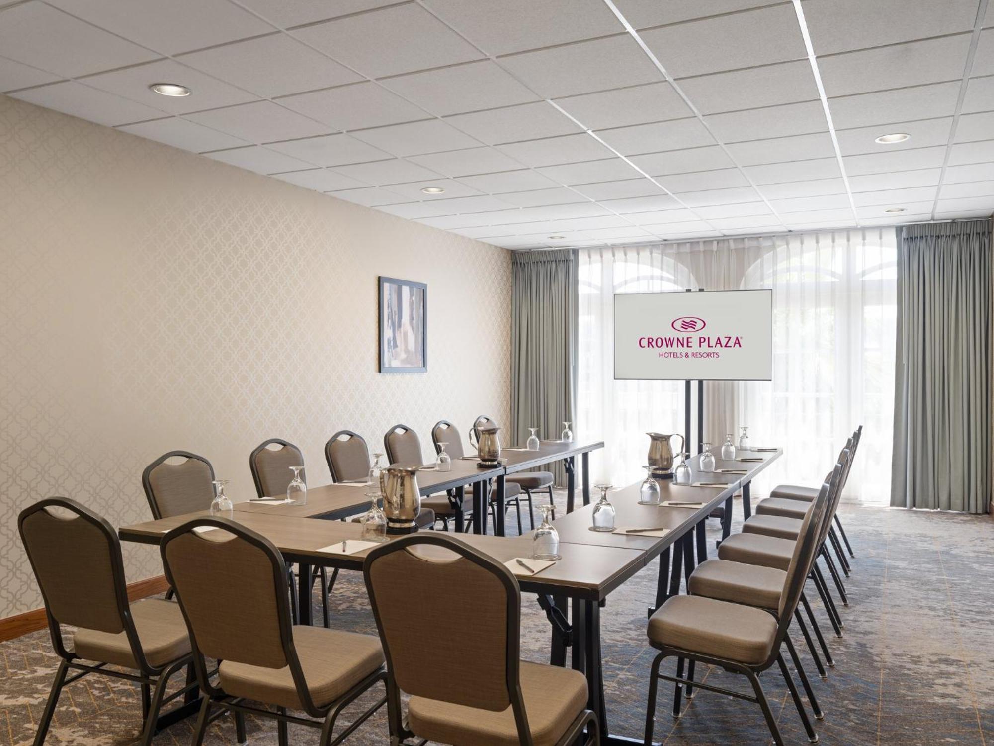 Crowne Plaza Phoenix - Chandler Golf Resort By Ihg Esterno foto